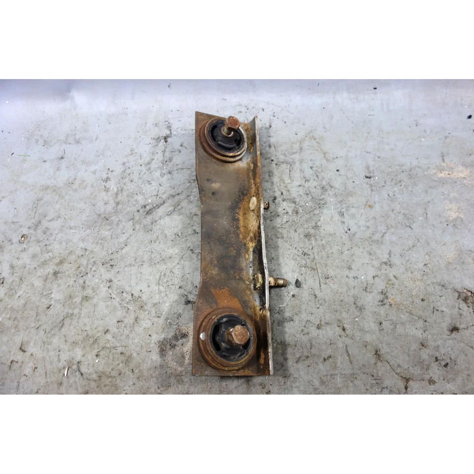 Soporte de soporte diferencial trasero BMW 114 1602 2002 tii 1967-1975 dañado OEM Foto 2 de 4