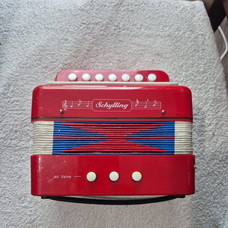 SCHYLLING TOY ACCORDION  Vintage Air Valve Music Instrument Folk