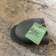 Figmint Mini Silicone Oven Mitts Gray Kitchen NEW 2 Count