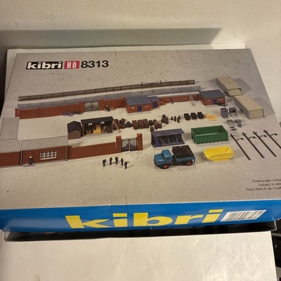 Kibri Ho #8313  Backyard Set /new/open Box