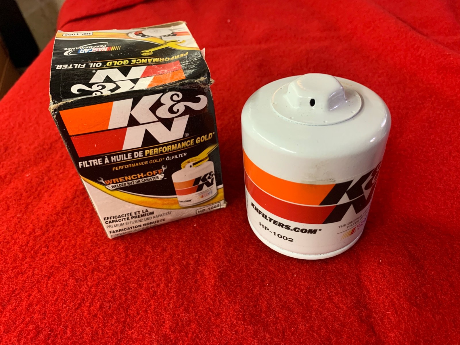 (1) NEW K&N Performance Gold Engine Oil Filter HP-1002