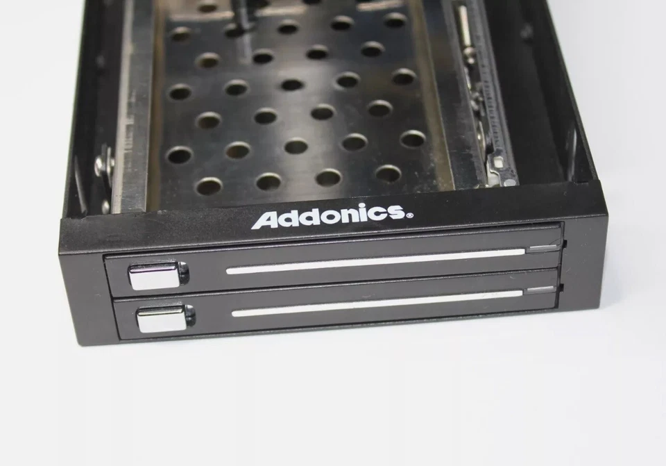 Addonics 2.5in Internal SSD/HDD Dual Snap-in 2-Bay Mobile Rack - Image 2 of 4