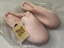 Womens "Original Muk Luks" Pink Soft Slippers Size XL 11-12 , Never Used 