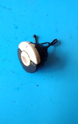 STIHL MS250 chainsaw OEM. Gas cap Bin44 | eBay