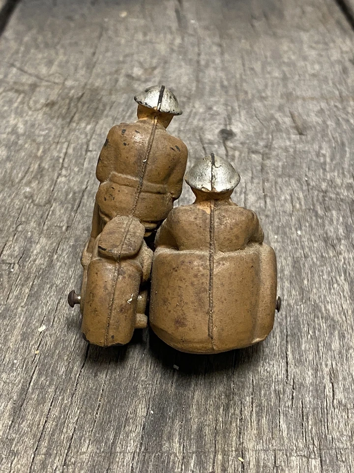 Старинный военный мотоцикл Auburn с коляской и солдатиками игрушка из твердой резины - Изображение 3 из 4