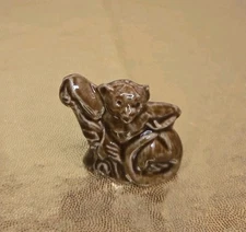 VTG Wade England Whimsies Collectible Lemur Monkey on Branch Miniature Figure