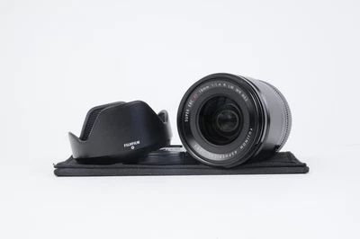 Fujifilm XF18mm F1.4 R LM WR (Wie Neu!) FOTO JESCHNER An und Verkauf KASSEL - Bild 1 von 4