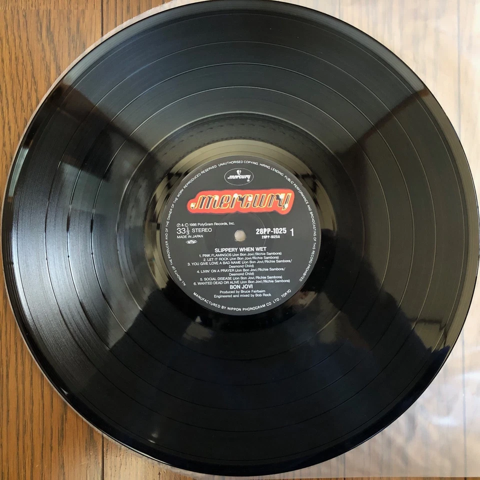 Bon Jovi – Slippery When Wet ,  Mercury 28PP1025 Vinyl LP  w/OBI Card Foto 4 de 4