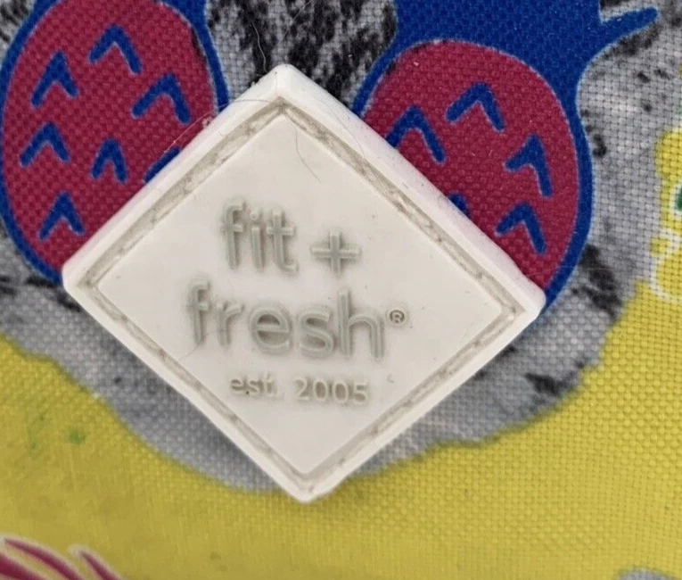 Cat And Pineapple Lunch Box Fit And Fresh Tropical Theme Shinny Bottom - Image 2 of 4