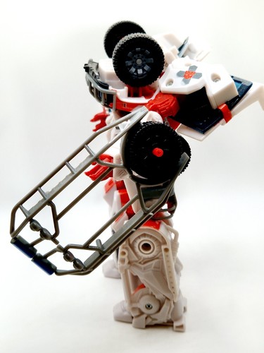 Hasbro Transformers Movie Voyager Class Rescue Ratchet COMPLETE action figure - Picture 19 of 23