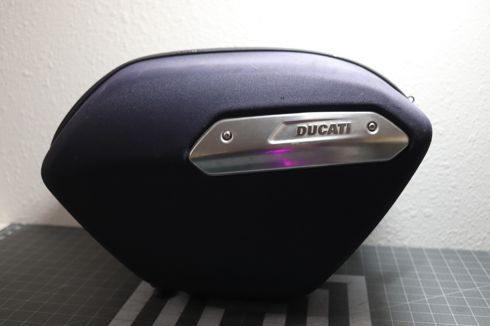 DUCATI HYPERMOTARD SIDE BAG No keys Left? eBay