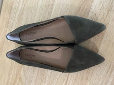 Crown Vintage Ballet flats 7.5 Green Suede pointy toe