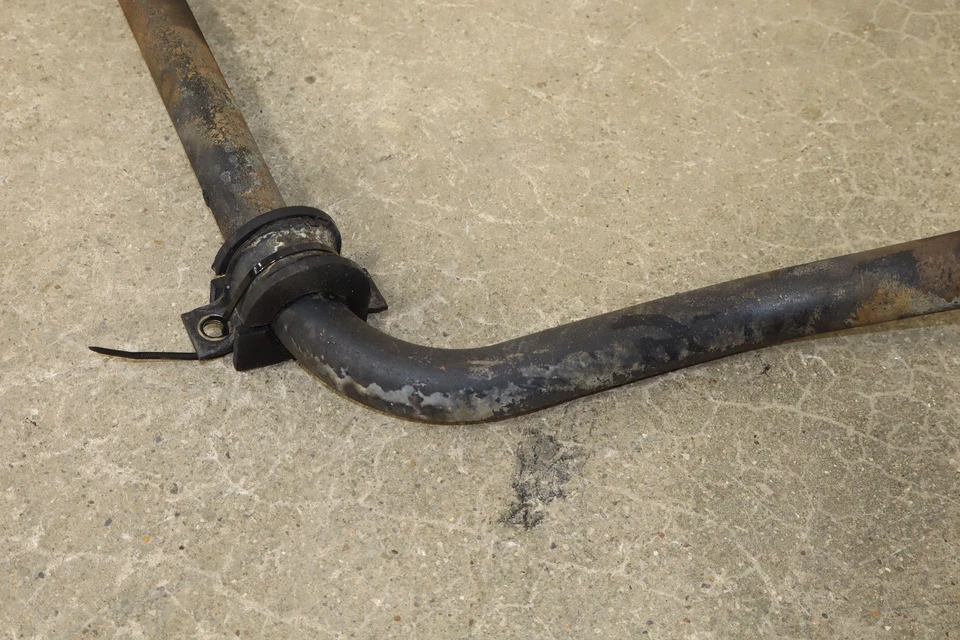 Barra estabilizadora delantera 99-10 Chevy GMC 2500HD fabricante de equipos originales Foto 3 de 4