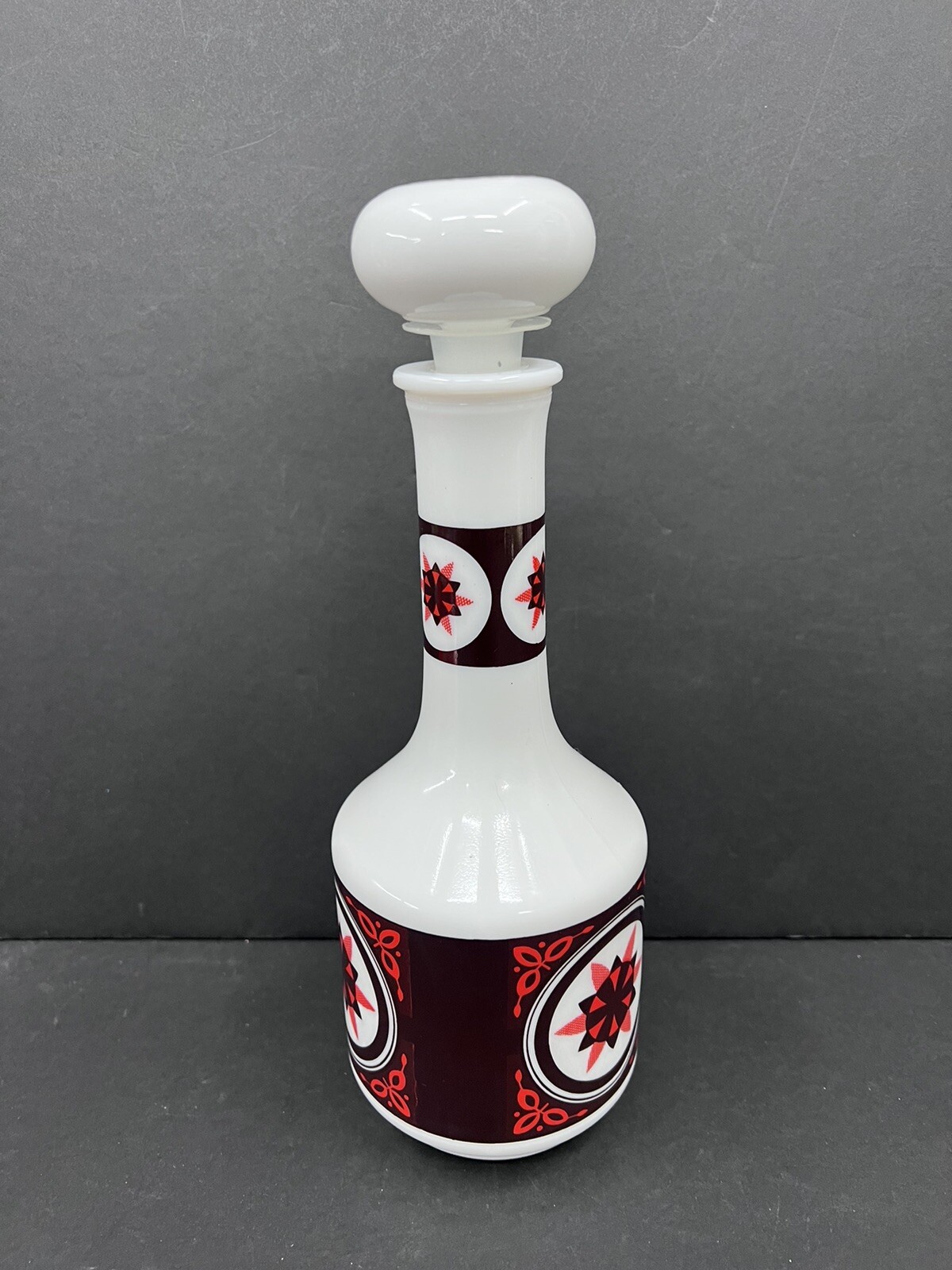 Arcopal Optical Set for Liquor Bottle in Opaline With 4 Glasses Moka Cream