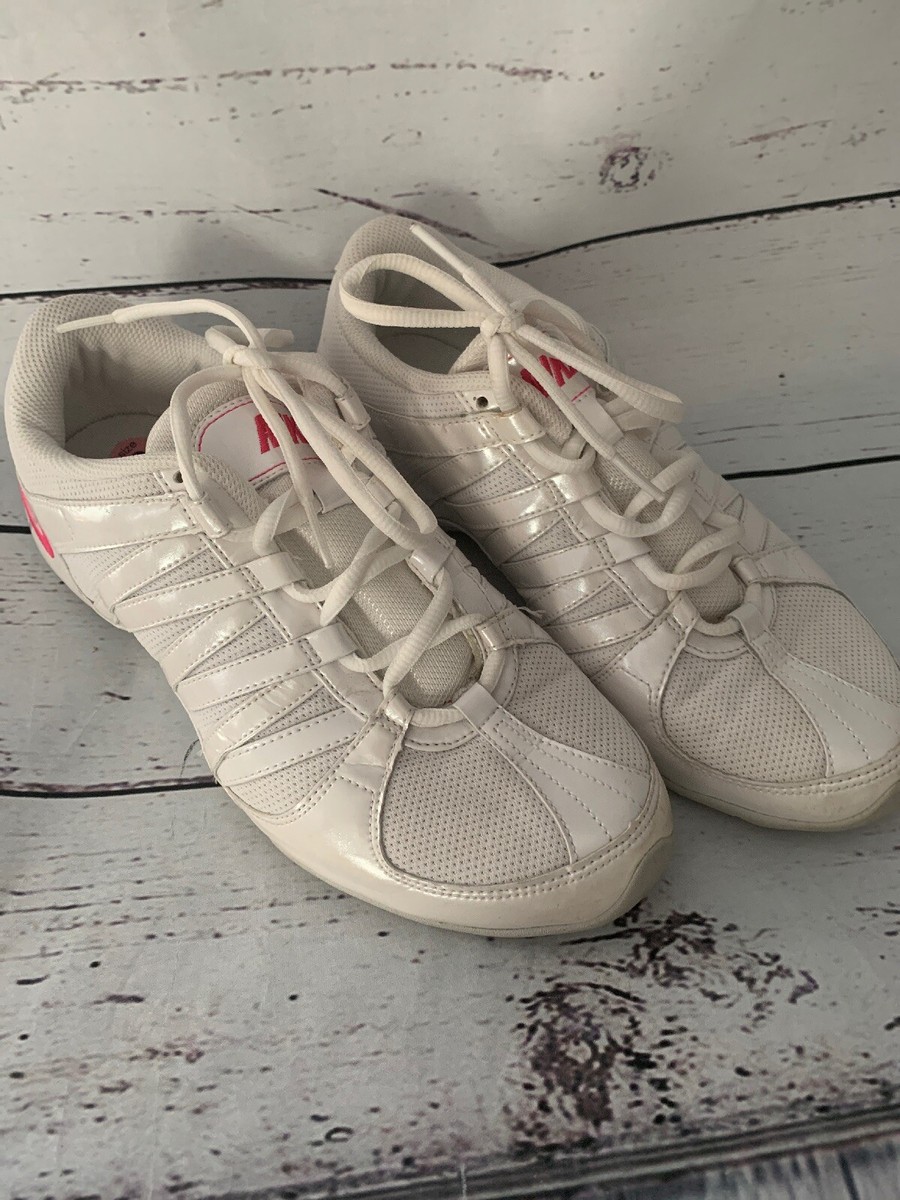 nike musique iv women's