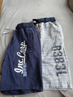 2er Pack Kurze Hosen Gr. 170 Jungs