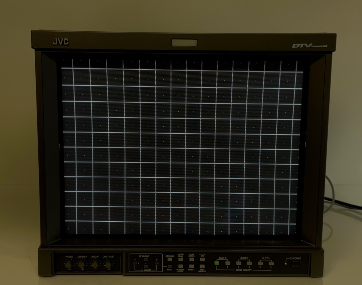 JVC DT-V1710CG 17inch CRT HD Monitor Retro Gaming | eBay