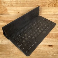 Apple Smart Protective Keyboard Folio/Case Black QWERTY Standard for iPad