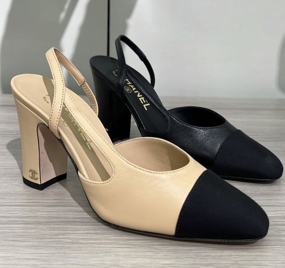 CHANEL HIgher Heel Two Tone BEIGE BLACK SLINGBACK Cap Toe CHANEL HIgher Heel Two Tone BEIGE BLACK SLINGBACK Cap Toe