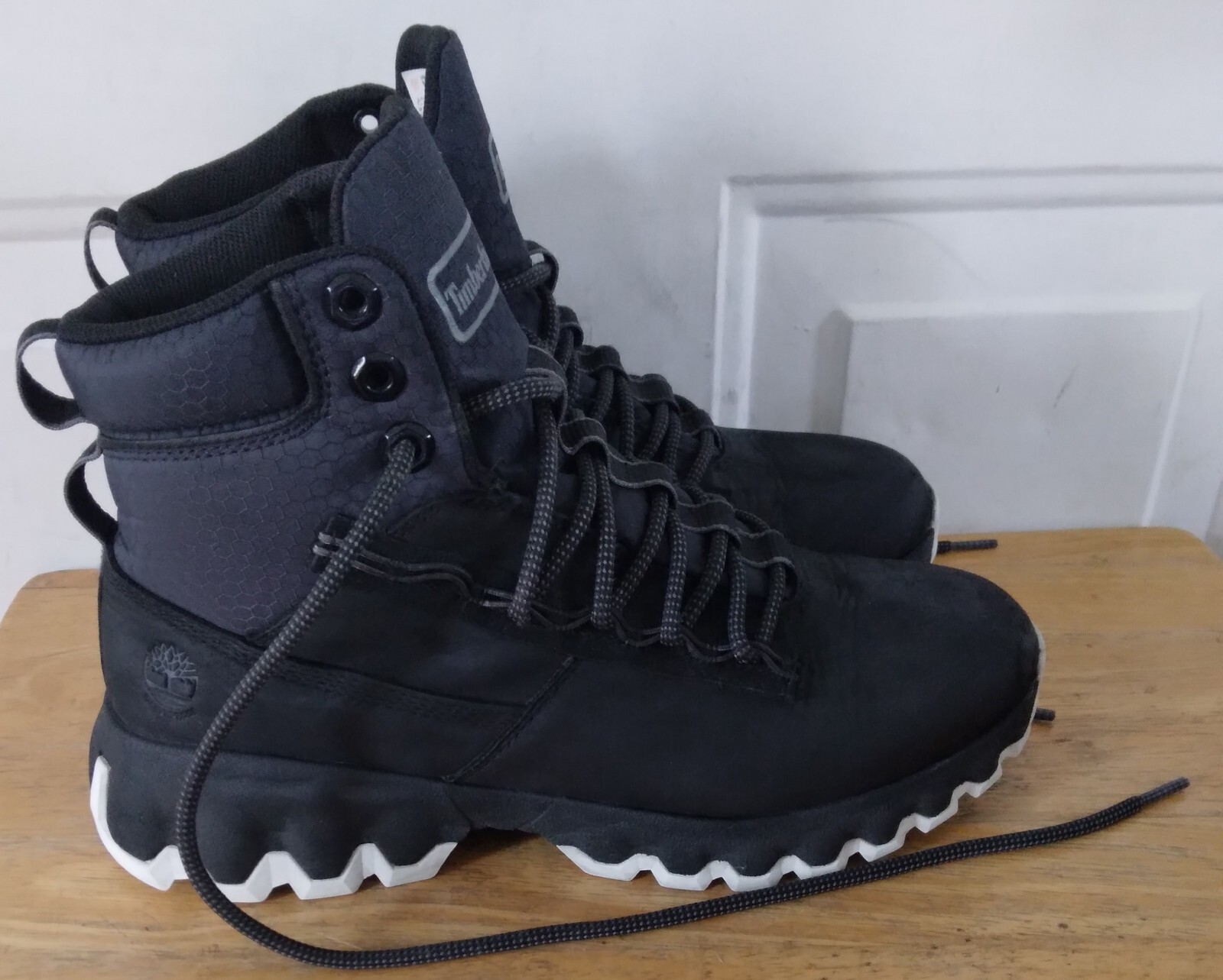 Timberland Greenstride Edge Waterproof A2K2Y Black Womens Hiking Boots. Size 8.5