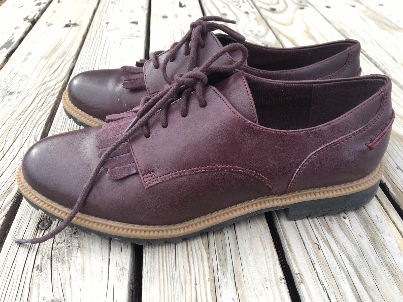 Clarks Somerset Griffin Mabel Plum Purple Kiltie Leather Oxfords Size 7.5 Womans