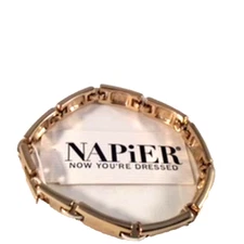 Napier Bracelet Vintage Large Links Nice with Tag Gold Tone