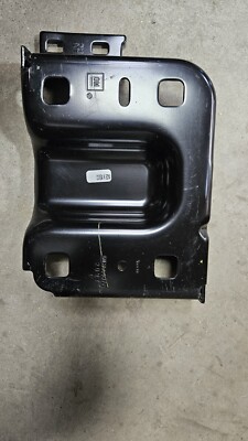 GM Front RH Passenger Side Bumper Impact Bar Bracket 85646093 | eBay
