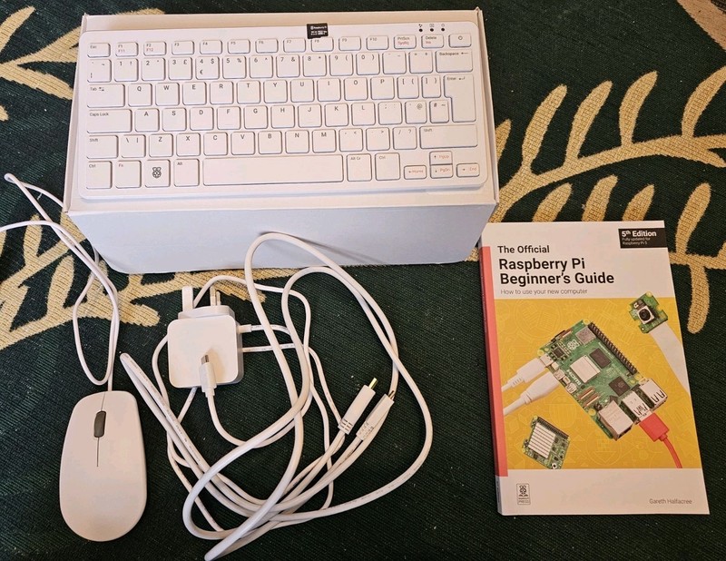 Raspberry Pi 500 Desktop Computer Kit 8GB UK Layout