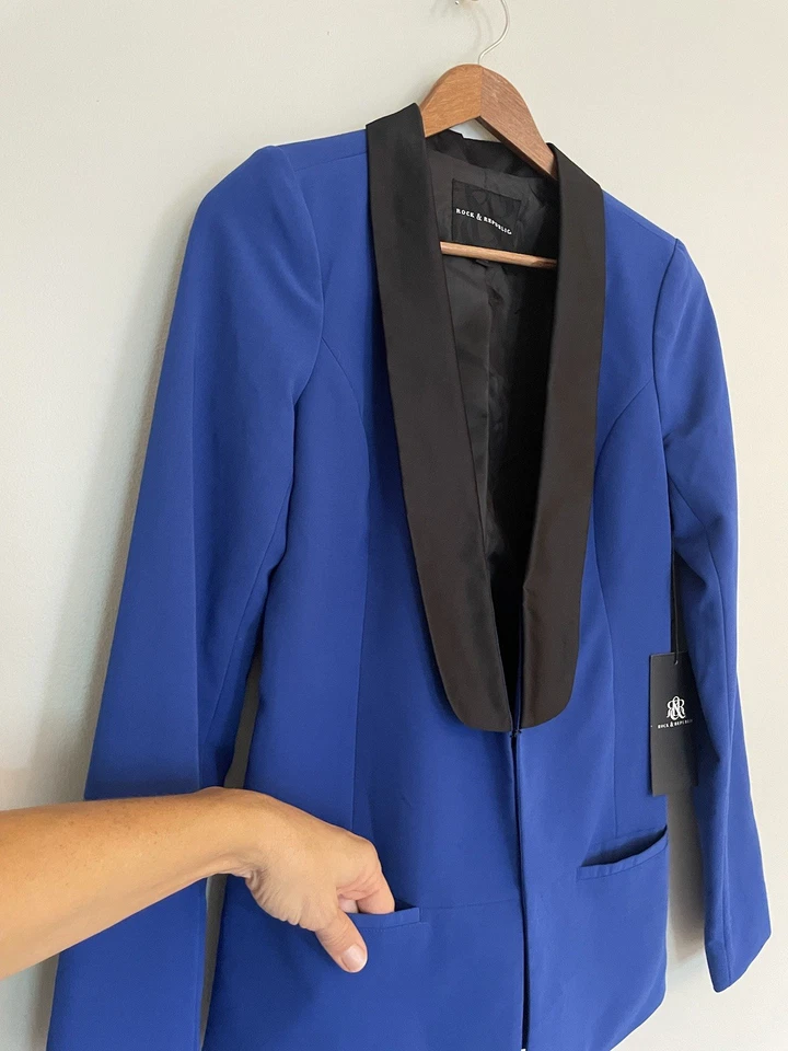 Blazer azul deslumbrante Rock & Republic com lapela preta. Tamanho XS. Novo com etiquetas. Carreira. - Imagem 2 de 4