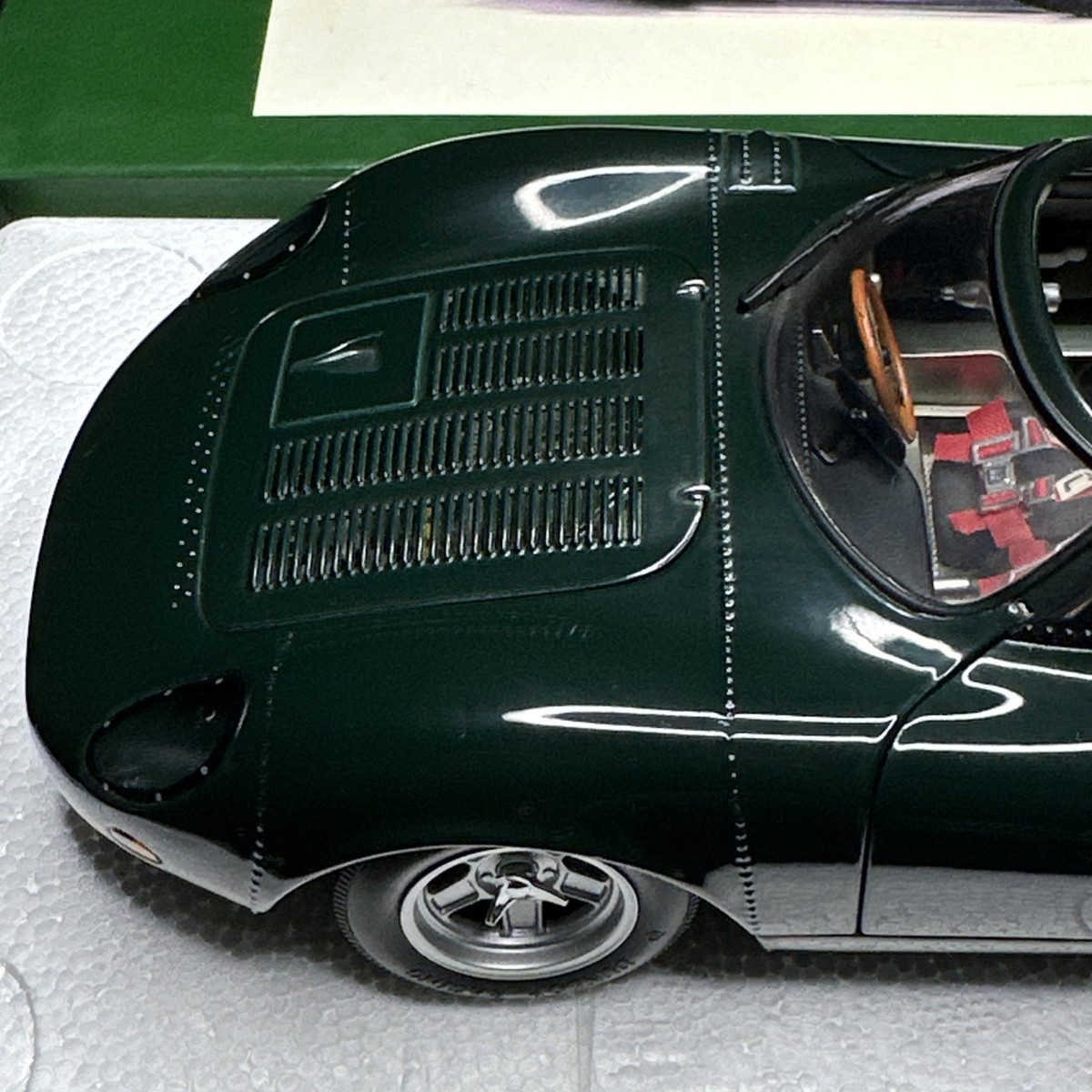 車 AUTO・ART 1/18 JAGAUAR XJ13 ダイ