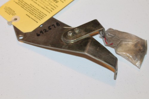 Cessna 402C BRACKET p/n 642578