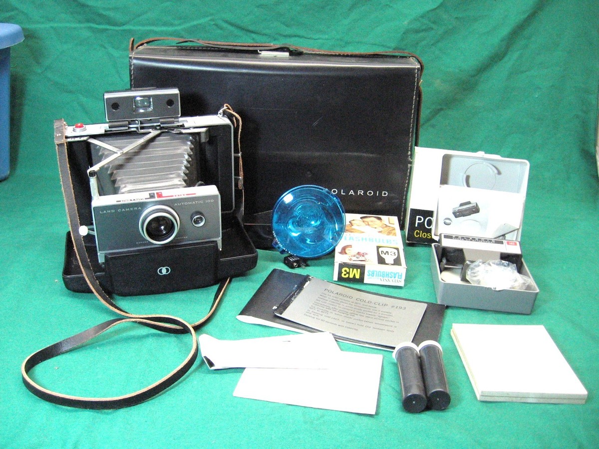 Polaroid Automatic 100 Land Camera Flash Manual Close Up Kit Case,  Guaranteed