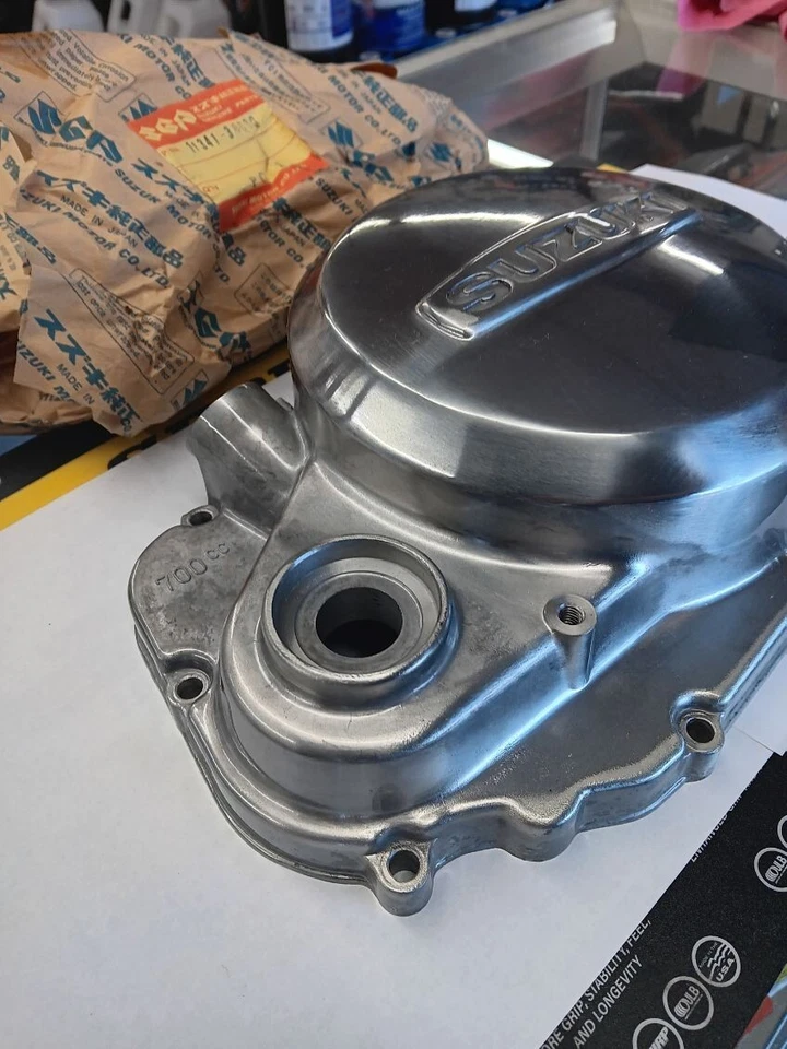 НОВАЯ ИЗ СТАРЫХ ЗАПАСОВ КРЫШКА СЦЕПЛЕНИЯ SUZUKI RL250 1974-1975 TS250 1974-1976 11341-30000, 11341-30001 - Изображение 4 из 4