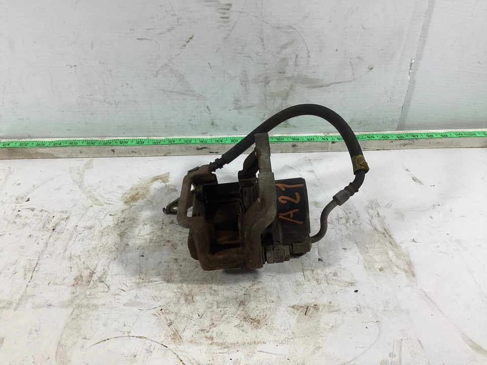 Оригинальный задний левый суппорт тормоза со стороны водителя для Dodge Charger 2011–2014 годов выпуска. - Изображение 3 из 4