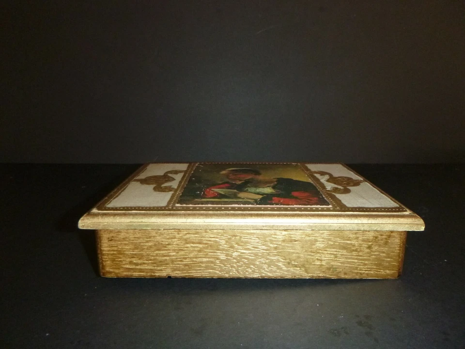 Joyero vintage de madera dorada de Italia florentina Toleware con terciopelo dorado para niña  Foto 3 de 4