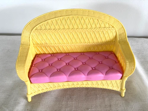 Barbie Doll Summer Garden Play Set Couch Seat. Wicker look. Vintage 1998 Mattel