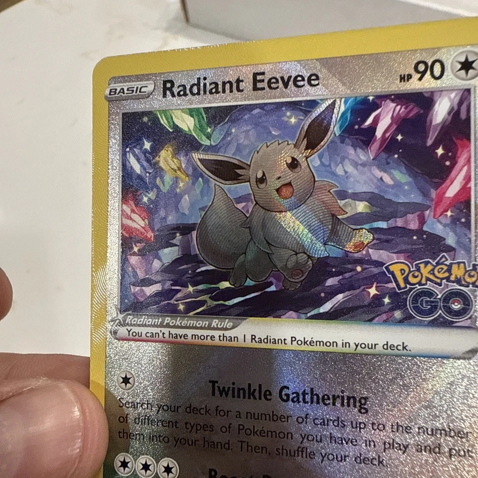 Radiant Eevee - Promo SWSH: Sword & Shield Promo Cards SWSH230 NM - Image 3 of 4