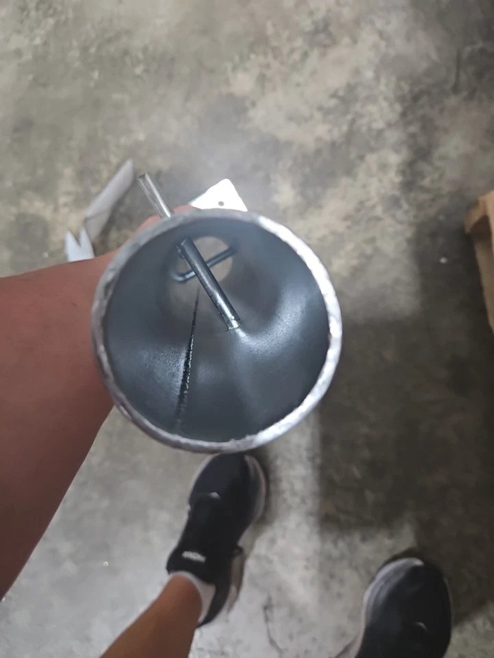 Montaje para paraguas en tierra Foto 4 de 4