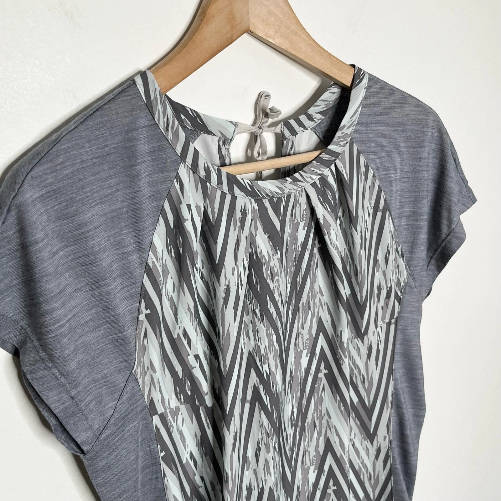 smartwool merino sport zig zig print short sleeve dress