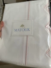Matouk Italy NWT 2pc Standard Cases 500TC Percale Butterfield Pink