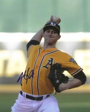 Signed  8x10 JARROD PARKER Oakland A's Autographed photo - COA 