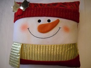 SNOWMAN CHRISTMAS PILLOW, SOFT VELVETY RED/GOLD/WHITE, ORANGE CARROT NOSE, NEW