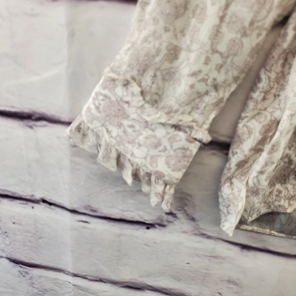 Blusa feminina ETCETERA 2 babados acabamento floral botão manga longa seda multicolorida - Imagem 2 de 4