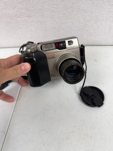 Olympus Camedia C2040 Zoom 2.1mp Vintage Digital Camera - Tested & Working
