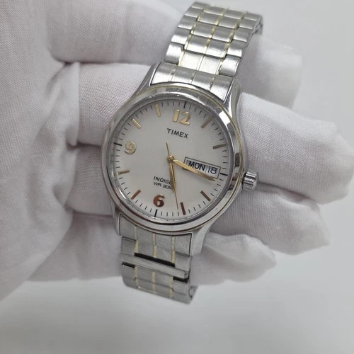 Vintage Timex Men's Quartz INDIGLO Watch. WR30M, Day/Date, New Battery.