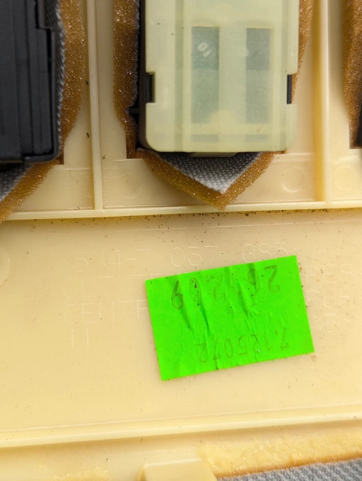 Panel de interruptores de techo de control de techo corredizo delantero BMW 525xi E60 2006-2010 Foto 2 de 4