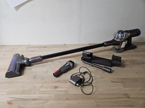 DYSON 492636-01 V8 ADVANCED Stielsauger, Akkubetrieb, 425 Watt