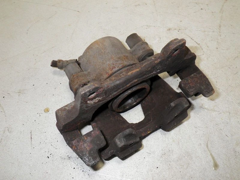 ETRIER DE FREIN AVANT GAUCHE Fiat Bravo (182A) FN54 / 12 - Photo 1/1
