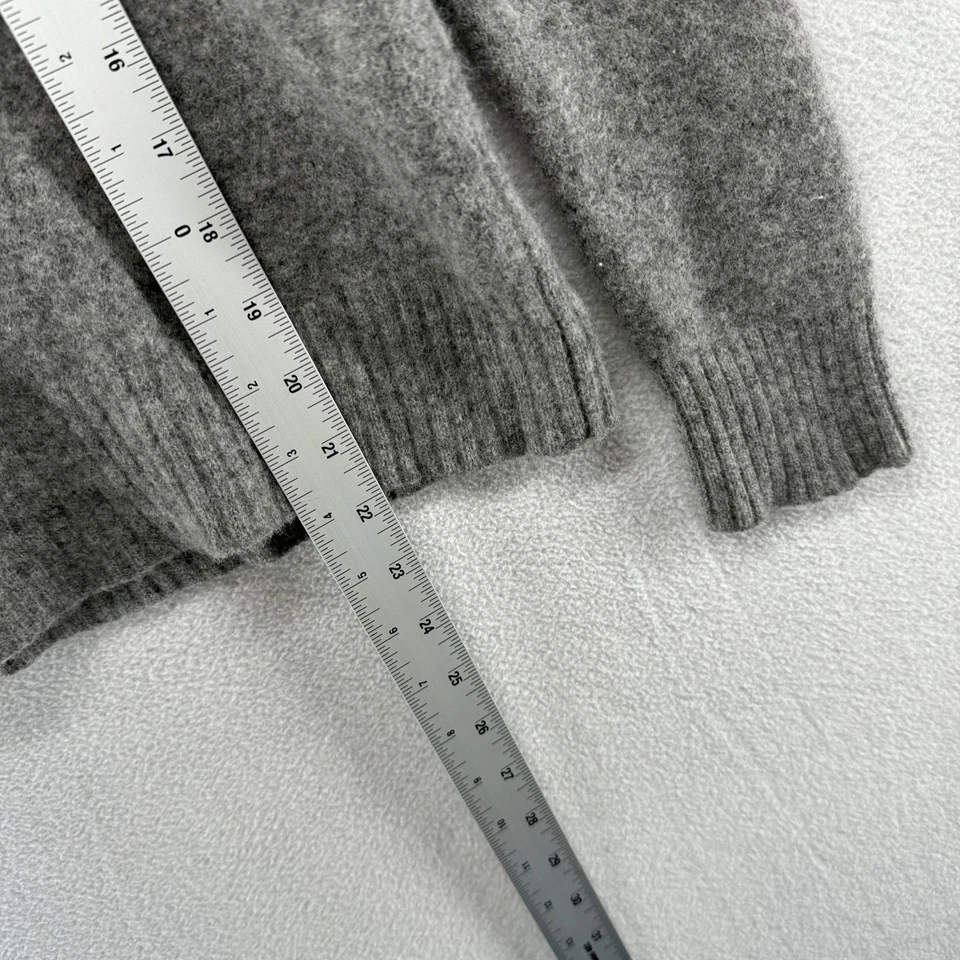 Suéter feminino vintage J Crew pequeno cinza lã de cordeiro gola V listrada - Imagem 3 de 4