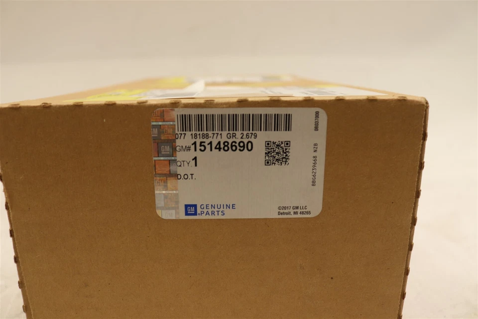 NUEVA LÁMPARA DE LUZ TRASERA LATERAL DE PASAJERO OEM GM 15148690 Chevy GMC C2500 K2500 92-07 Foto 2 de 4